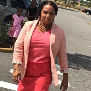 Meet your Posher, Tosha