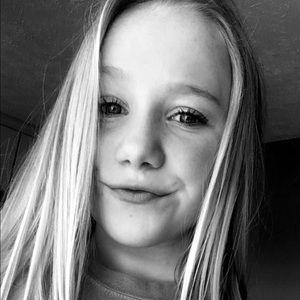 Meet your Posher, Genevieve