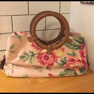 Fossil floral handbag! 👜 🌷🌸🌺