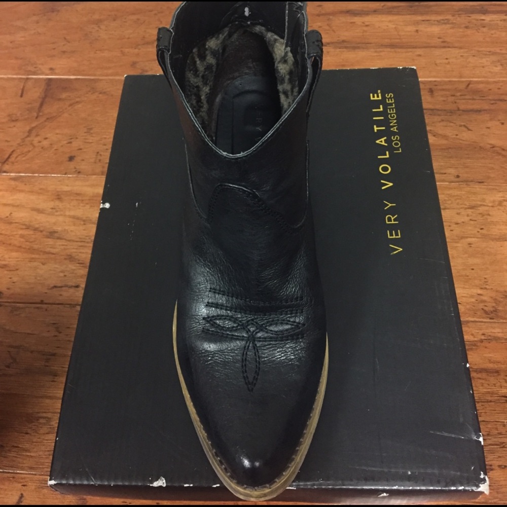 Booties - Picture 3 of 4