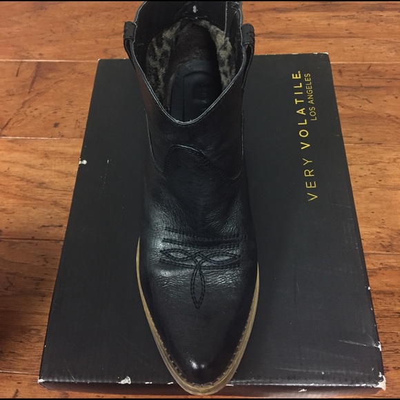 Booties - Picture 3 of 4