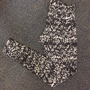 Nike leggings