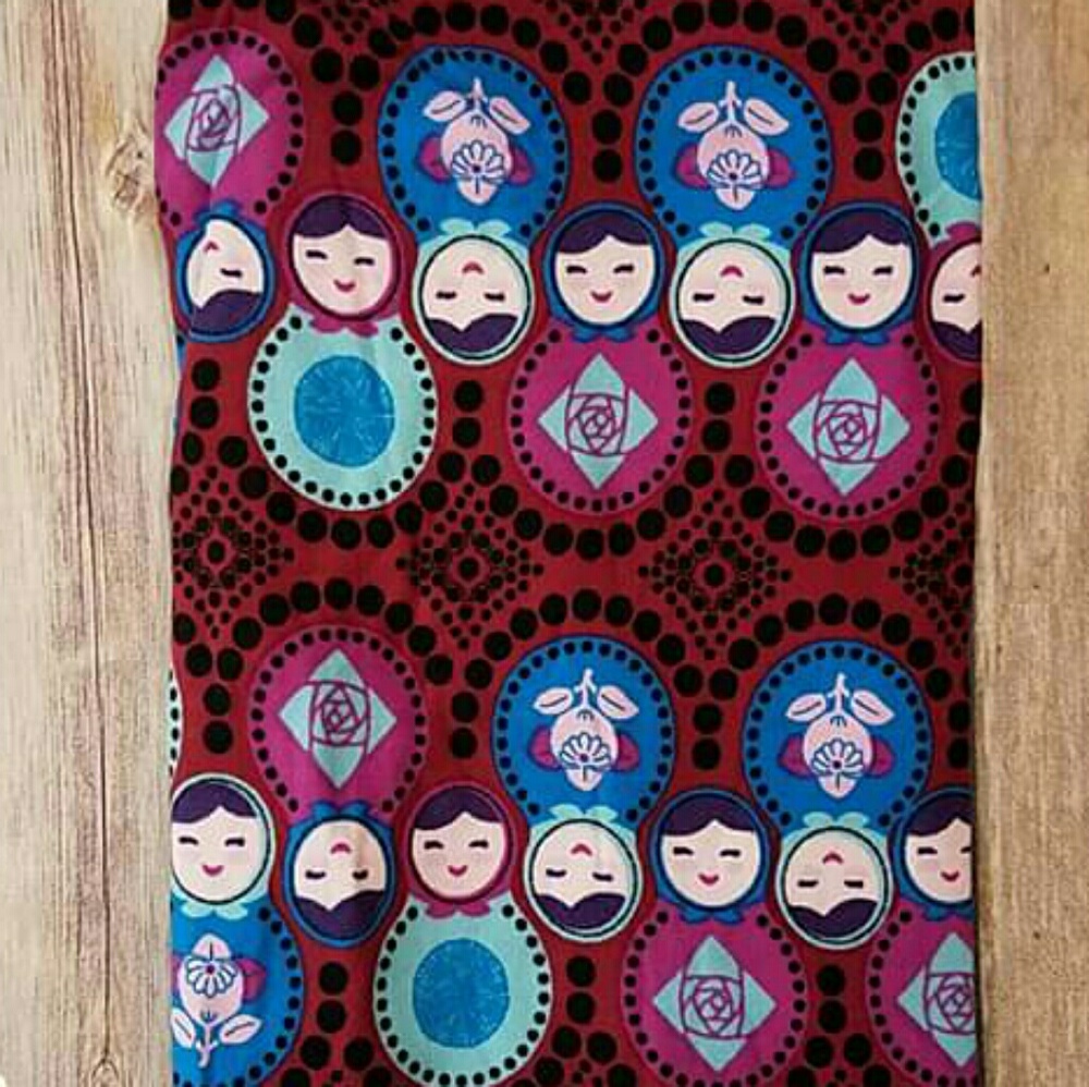 Classic Print! Lularoe Cozy Russian Doll leggings