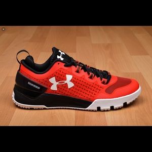 under armour charged ultimate tr