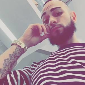 Meet your Posher, Dominic