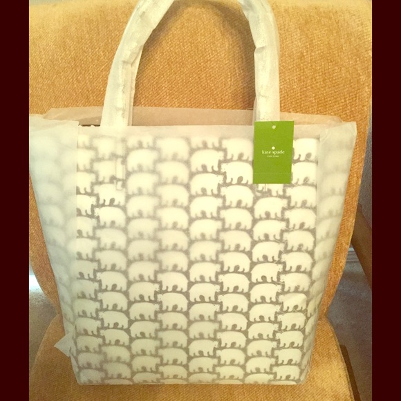 kate spade Handbags - Kate Spade daycation bon shopper polar bear tote