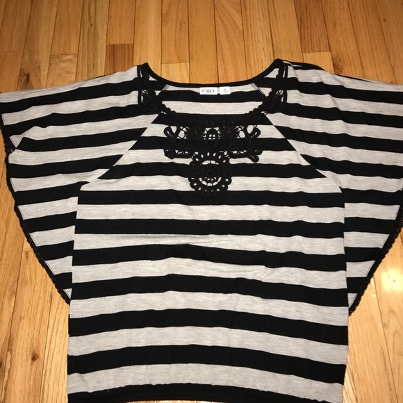Short sleeve shirt - Picture 1 of 2