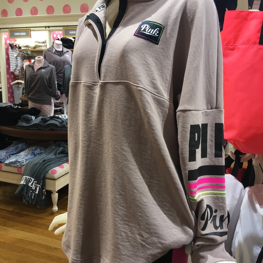 Pink varsity quarter snap