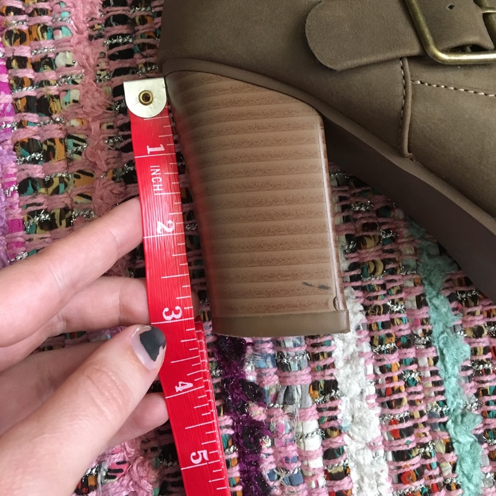 Taupe heel buckle boots - Picture 4 of 7