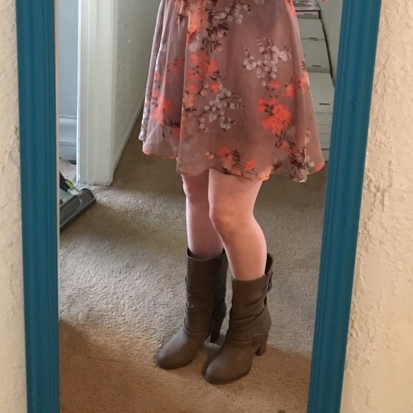 Taupe heel buckle boots - Picture 5 of 7