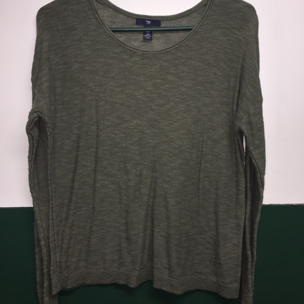 Gap sweater size M hunter green