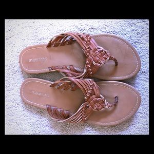 Size large Maurice's sandals