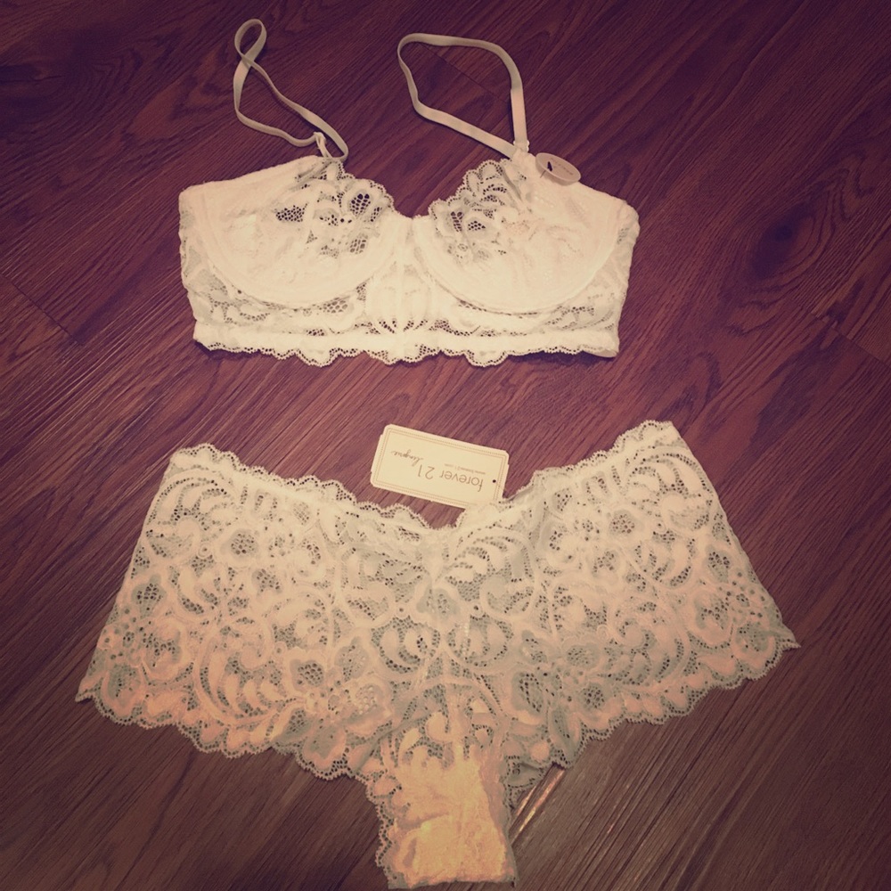 Forever 21 Bralette 32B and Cheekster SM