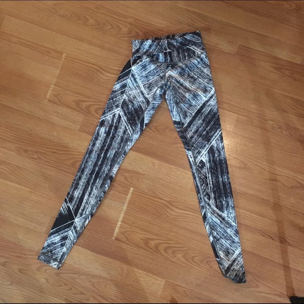 Lululemon Wunder Under Heat Wave Roll Down Pant