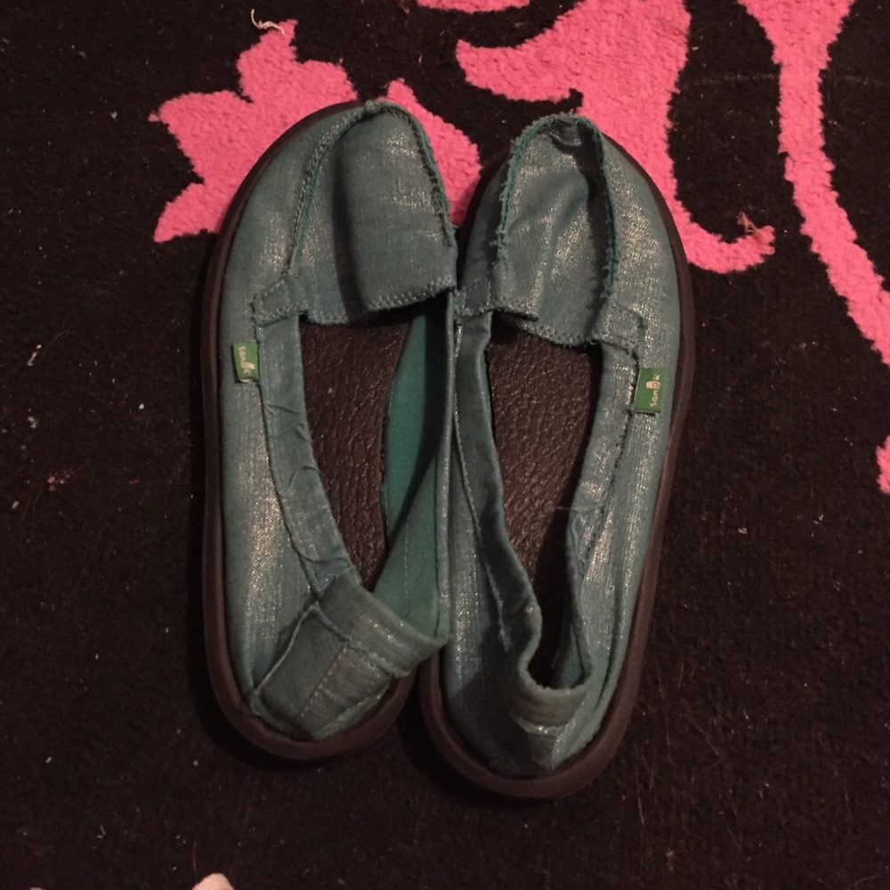 Sanuk in great condition (: