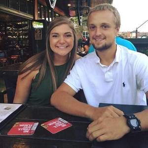 Meet your Posher, Lacey