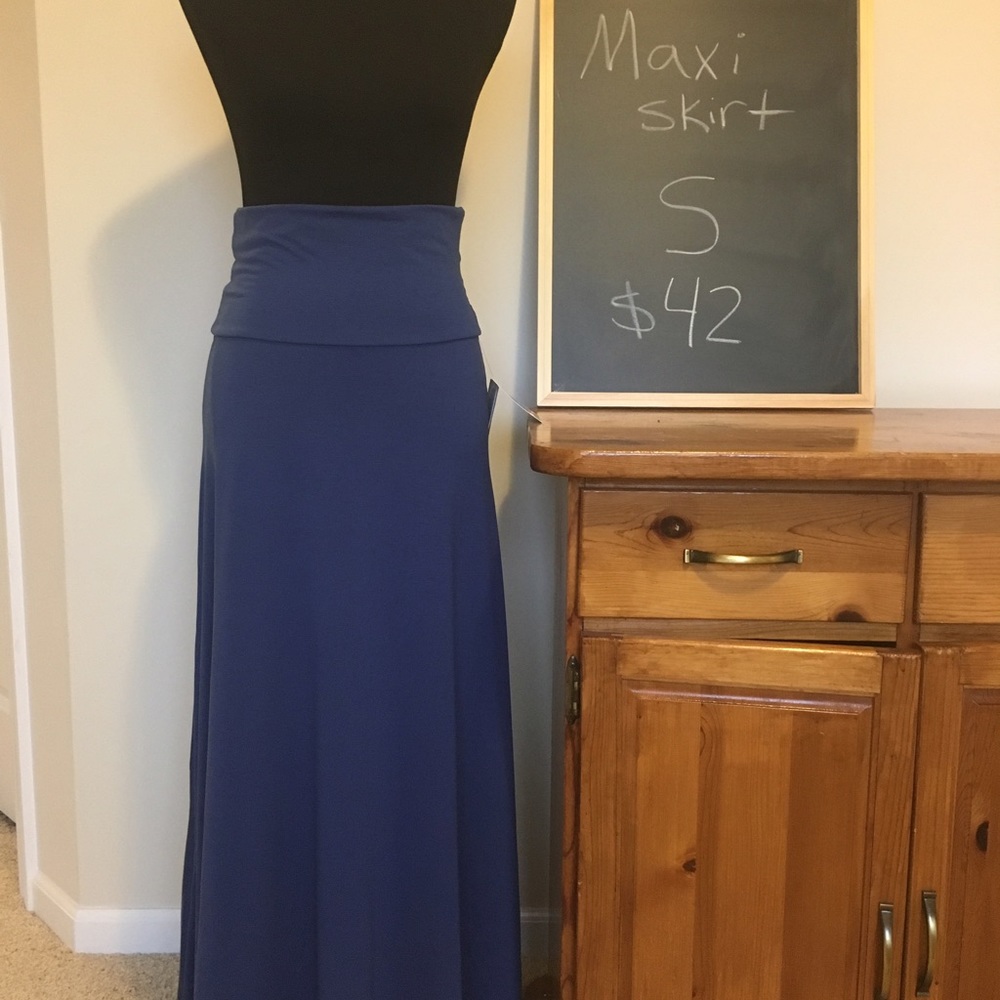 LuLaRoe maxi skirt size small