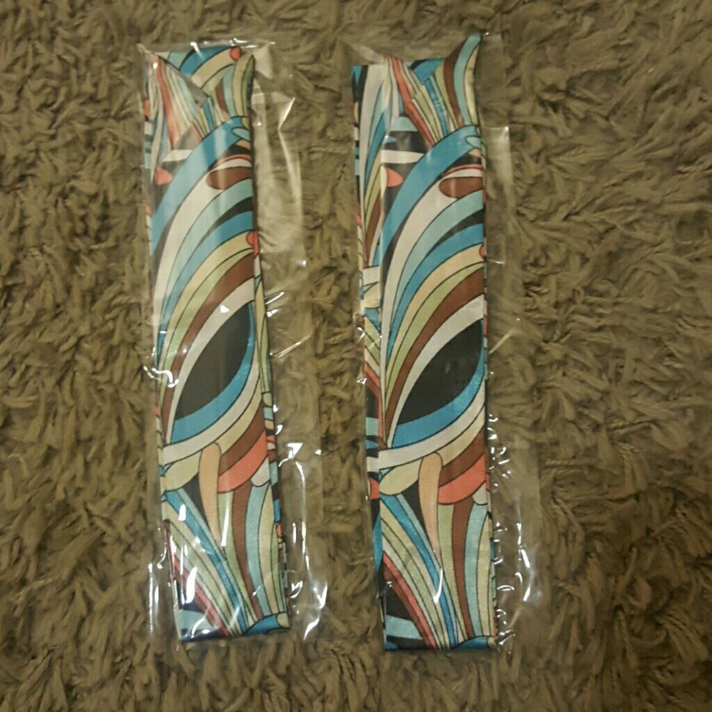 Pair of Twilly Scarfs
