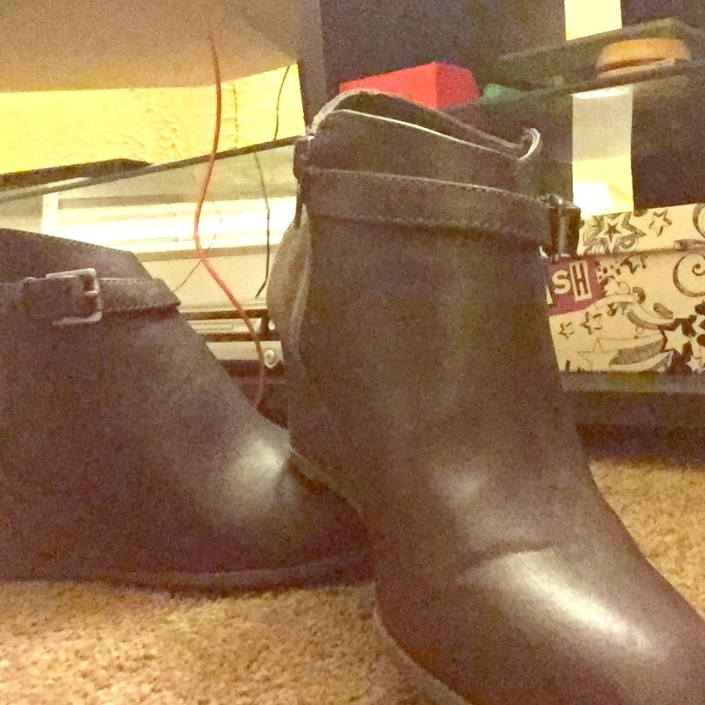 G.H. BASS & CO Ankle boots