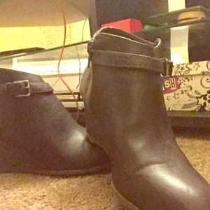 G.H. BASS & CO Ankle boots