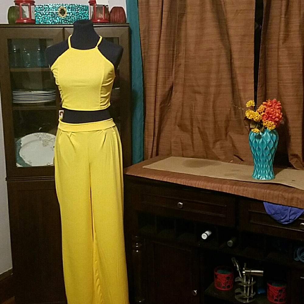 Crop top pant suit