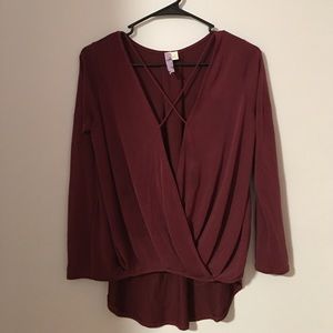 NWOT!!!❤️❤️❤️Burgundy cross wrap long sleeve shirt