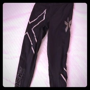 2XU compression tights