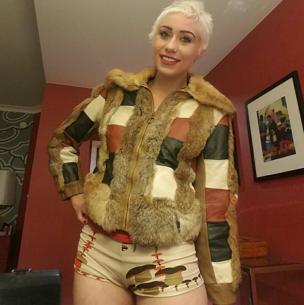 Very groovy leather/fur trimmed  jacket.