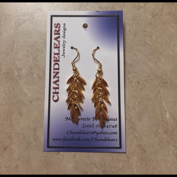 GOLD LEAF DANGLE EARRINGS - Picture 1 of 1