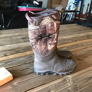 Underarmour mud boots