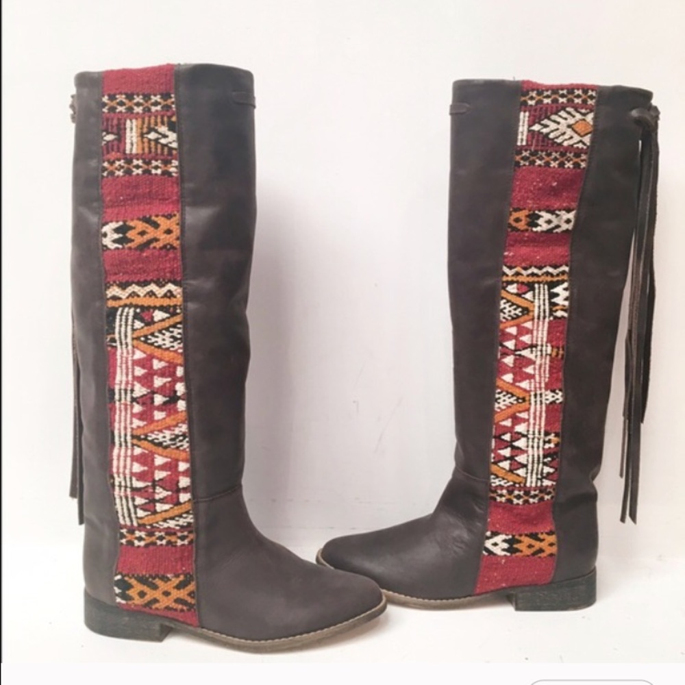 ISO Howsty boot!
