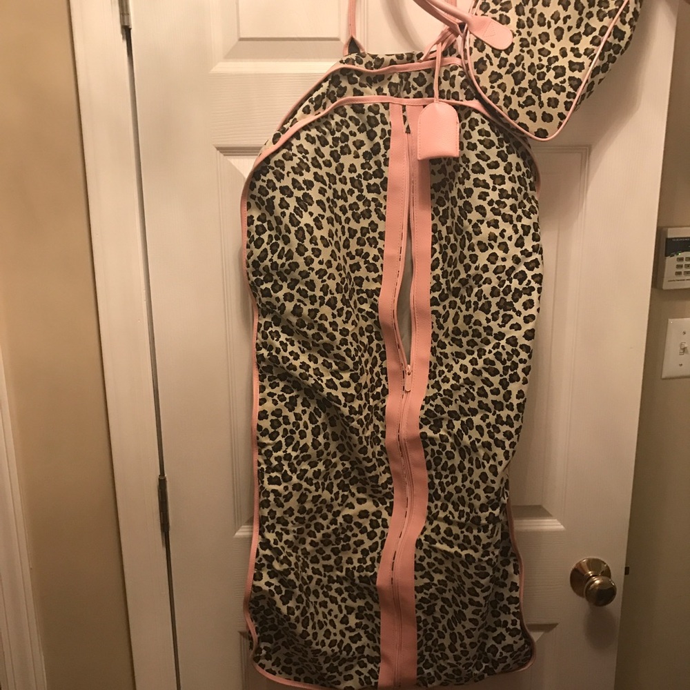 Two piece travel set