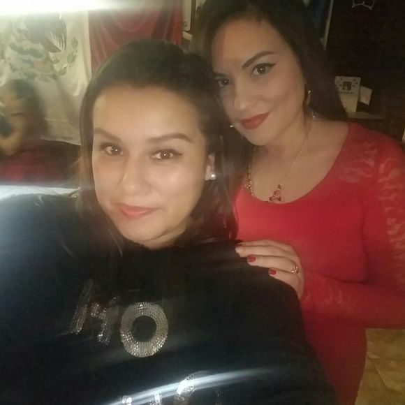 Meet your Posher, Christina - Picture 1 of 1