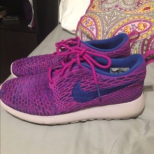 Nike Flyknit Roshe One