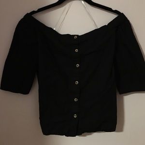 NWOT!!❤️❤️ off the shoulder button up shirt