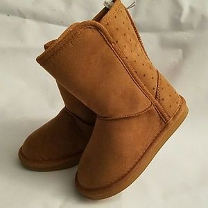 Tan/ brown dotted booties sz: 8 toddler