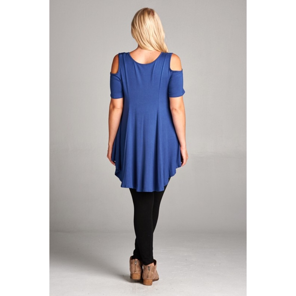 Just In- Plus Size Open Shoulder Tunic Top - Picture 3 of 4