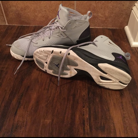 Men's size 12 Gray Jordan's - Picture 3 of 3