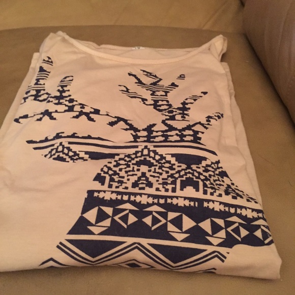 Brand new short sleeve t-shirt! - Picture 2 of 3