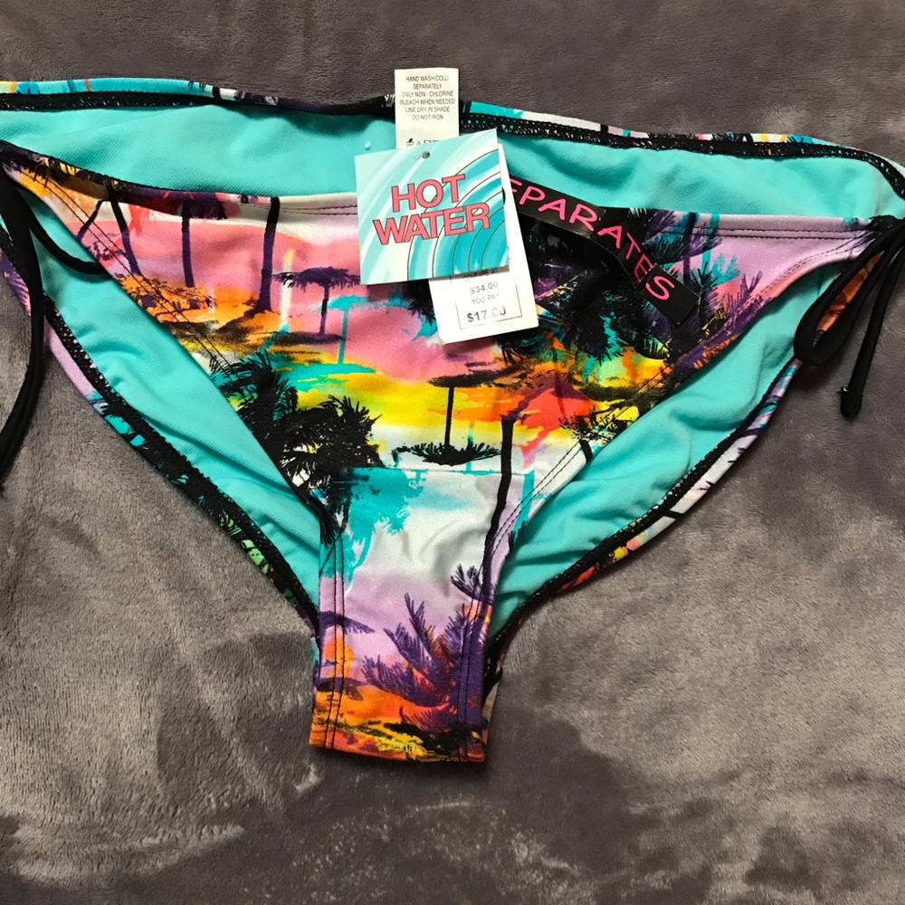 String  bikini bottom size xlarge NWT
