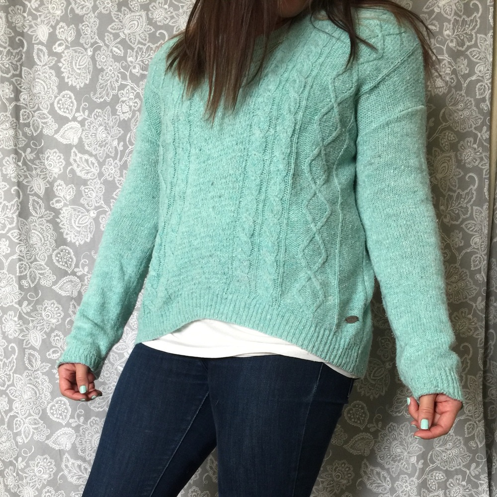 Roxy sweater shirt