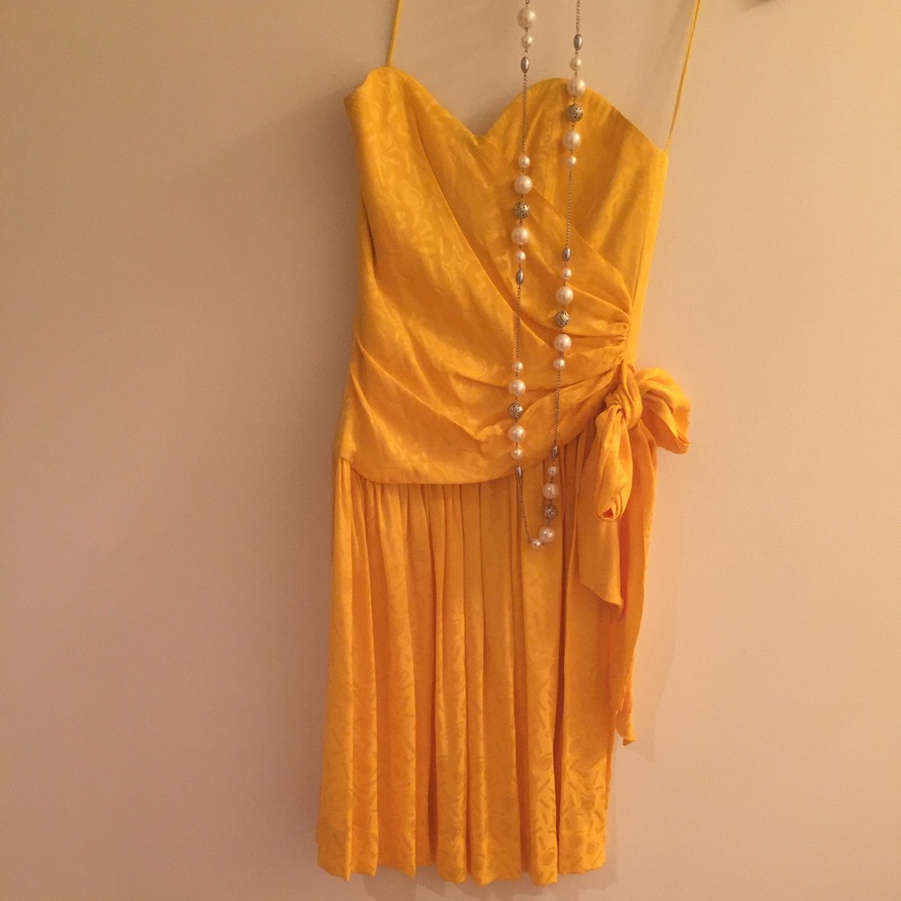 Host Pick Designer Strapless Silk Cocktail/BlackT