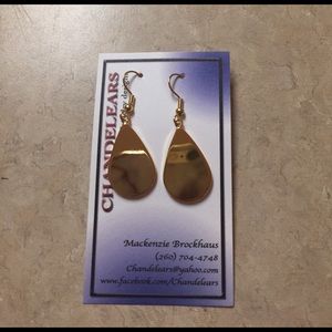 GOLD TEARDROP EARRINGS