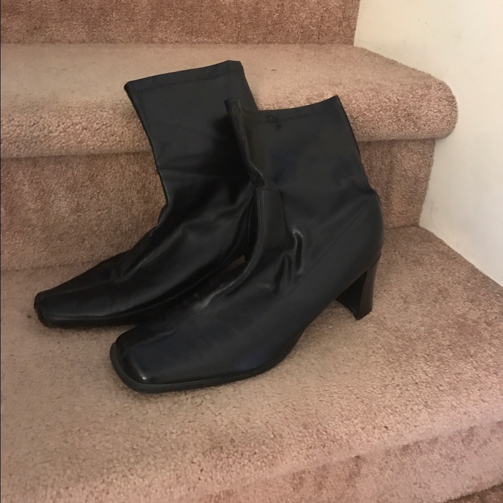 Aerosoles black boots. Size 9. 💕