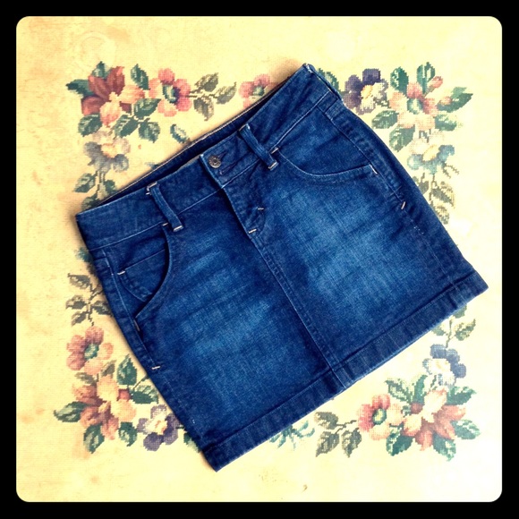 Old Navy Dresses & Skirts - Old Navy dark wash jean mini skirt