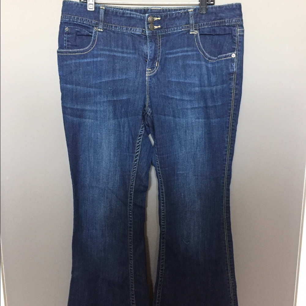 NWT flare jeans