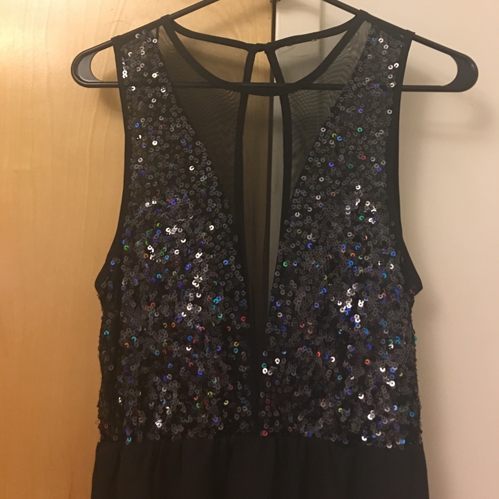 Forever 21 Brand New Sequins gown