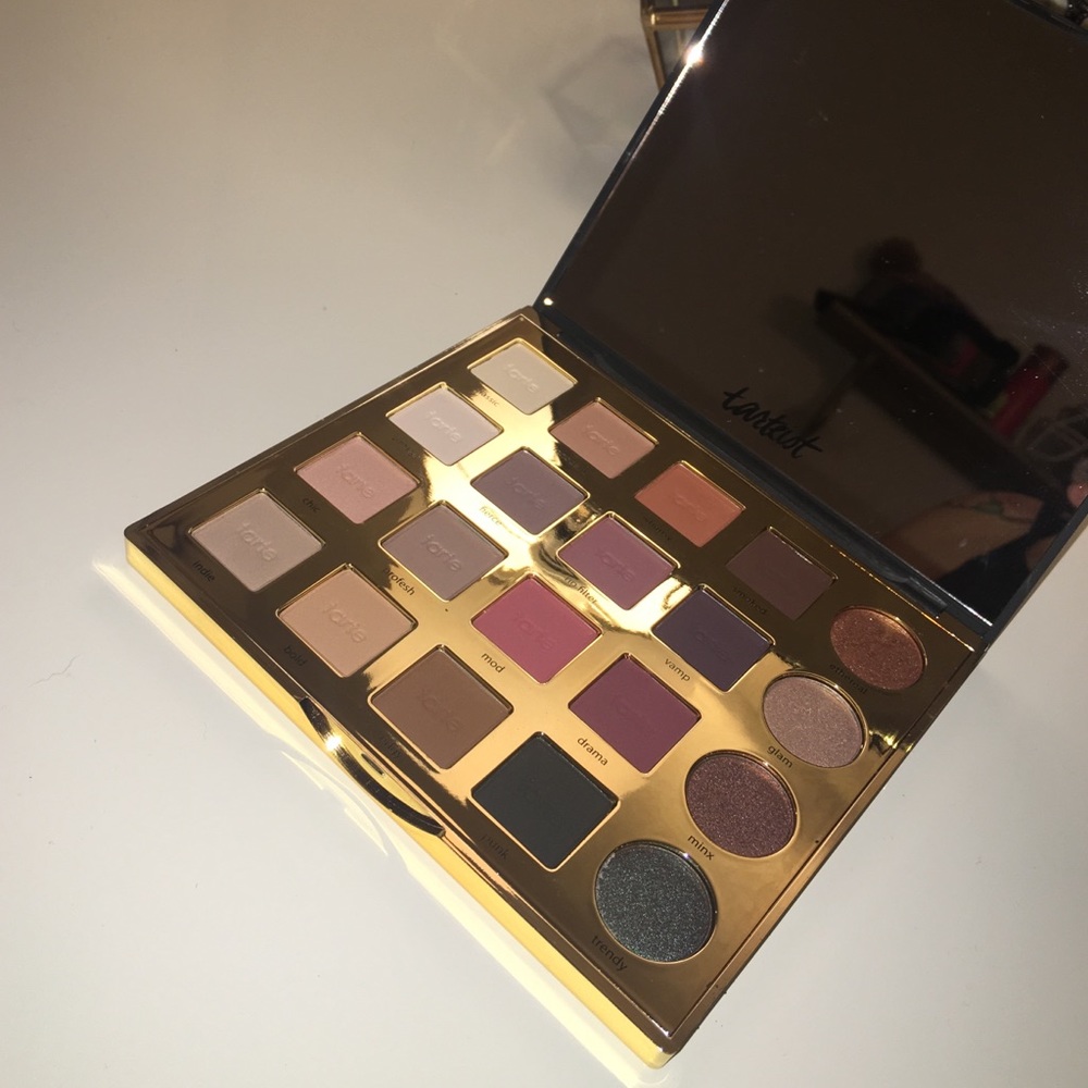 BRAND NEW TARTE TARTEIST PALETTE authentic