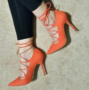 7 DAYS LEFT! NIB Aldo red orange lace up pumps, 7