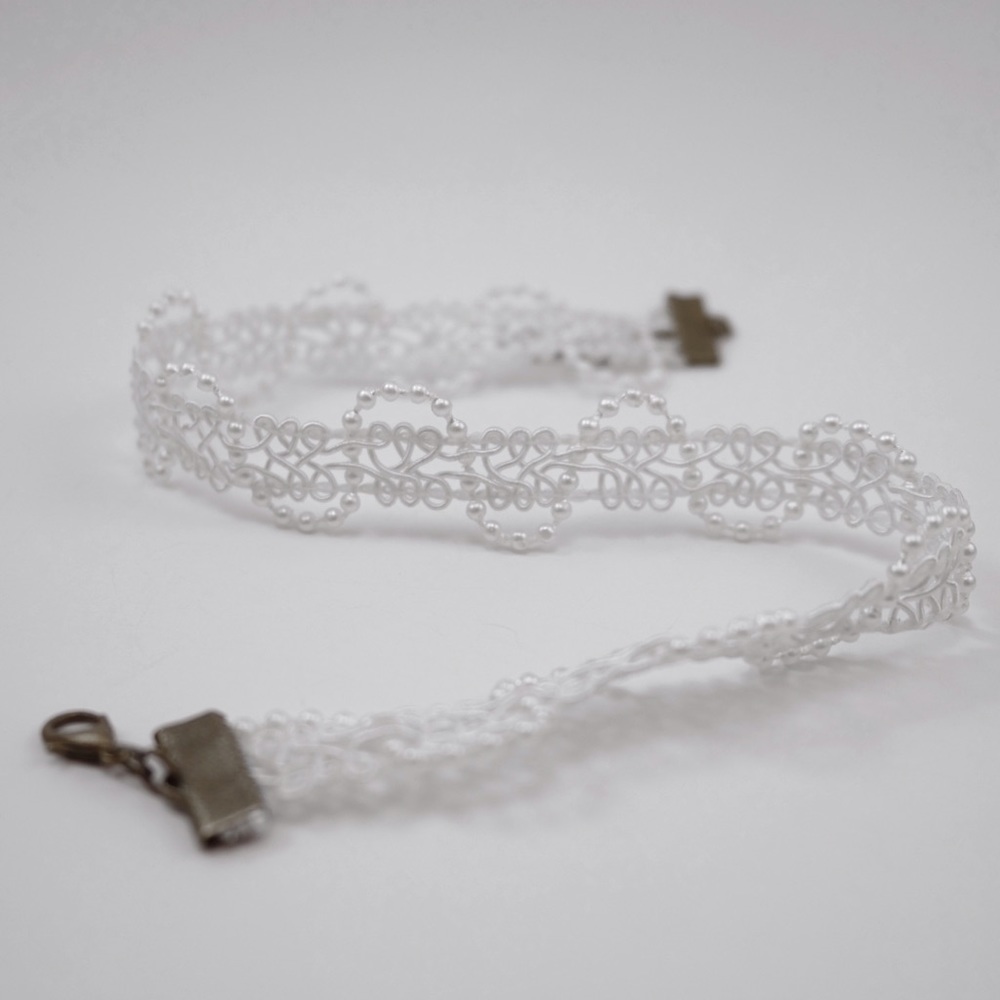 White lace and bead necklace